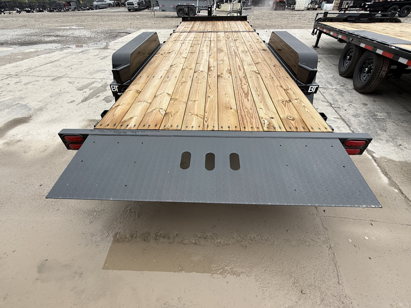 New 2026 Behnke TBCT2220ET-10K Tilt Trailer 83X22 TA PARTIAL TILT (GVW:20000) BLACK