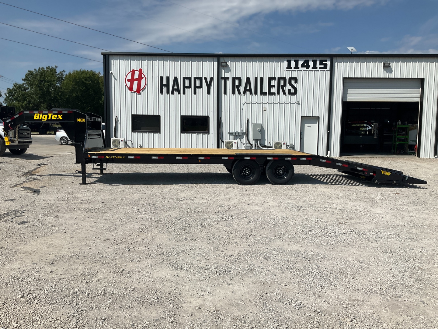 New 2026 Big Tex 102"x25' GN Tandem Axle Flatbed – 14GN