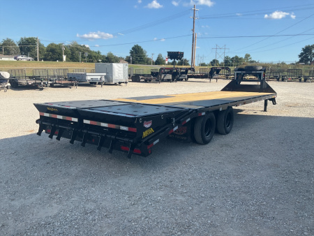 New 2026 Big Tex 102"x30' GN Tandem Dual Flatbed – 22GN