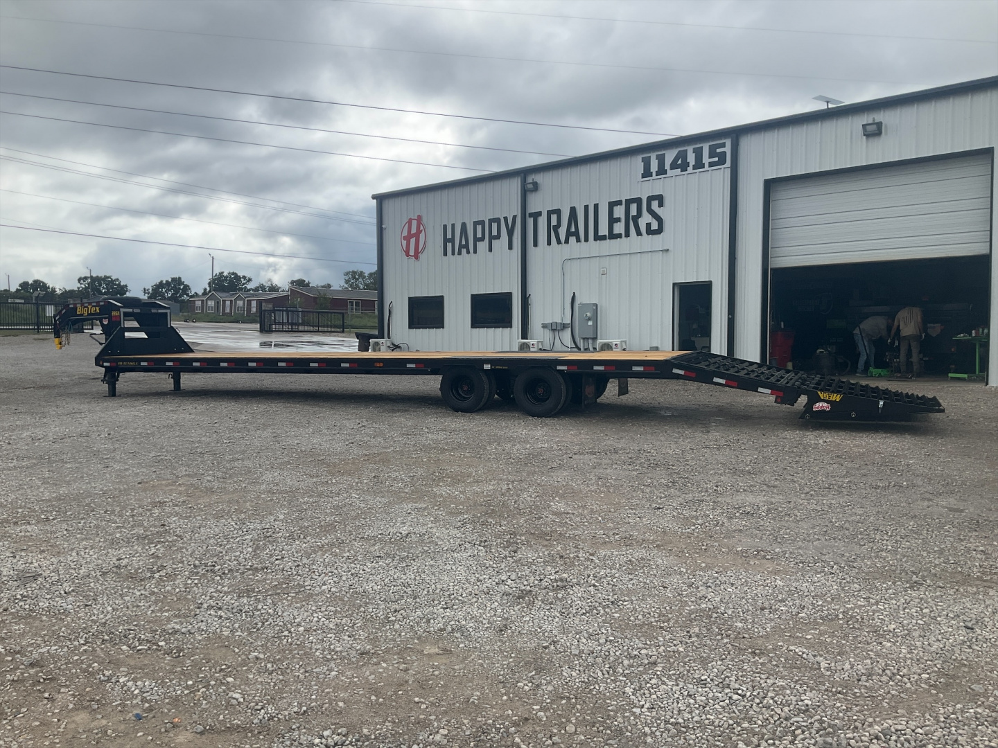 New 2026 Big Tex 102"x40' GN Tandem Dual Flatbed – 22GN