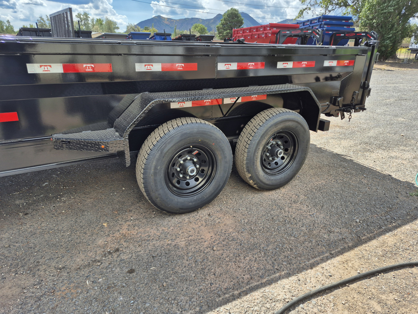 New 2026 Teton Tandem Axle Gooseneck Dump/14,000 GVWR/83"X14'