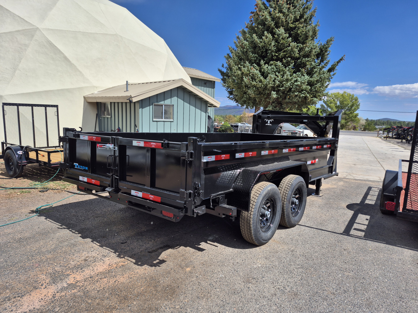 New 2026 Teton Tandem Axle Gooseneck Dump/14,000 GVWR/83"X14'