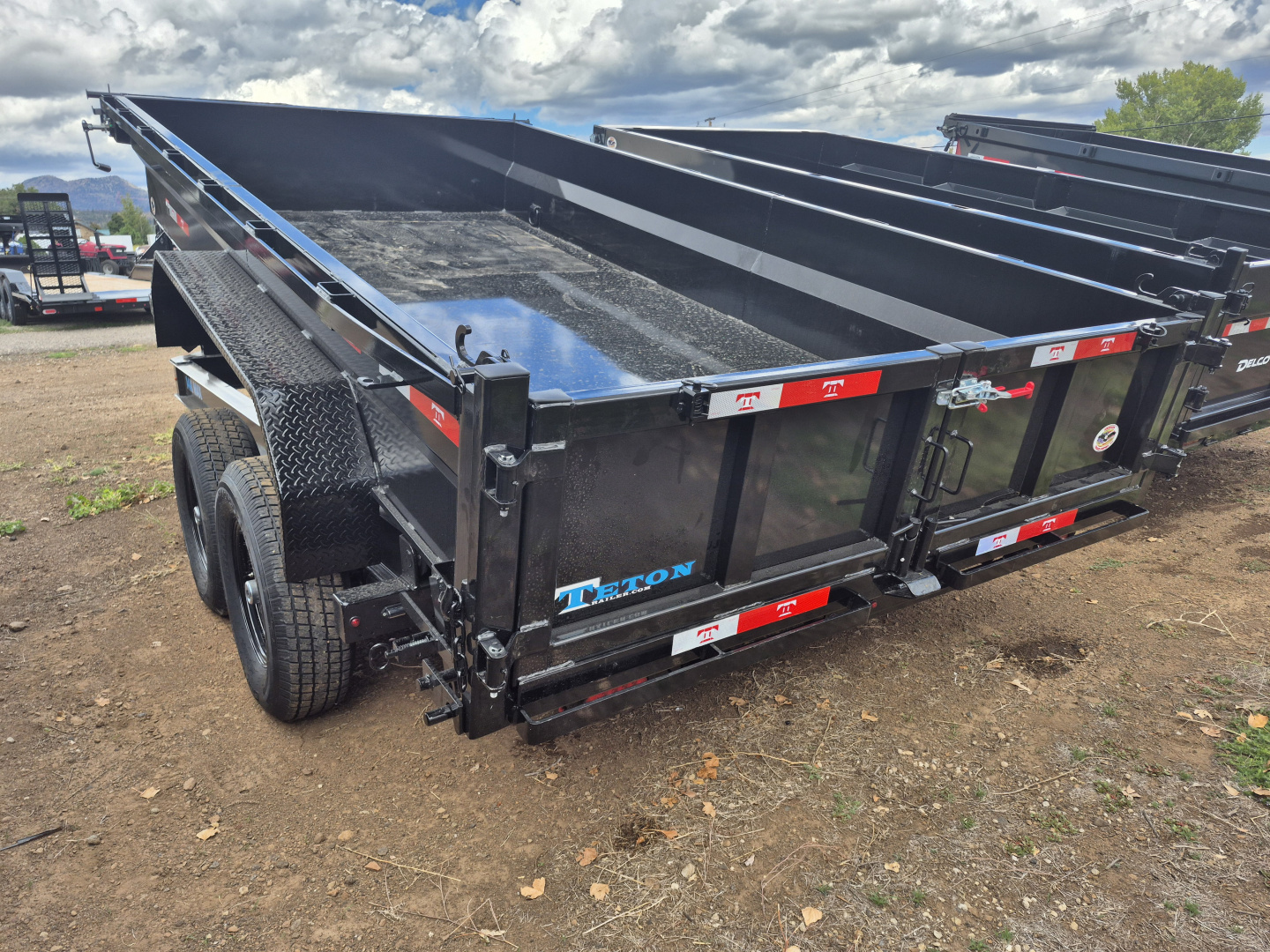New 2026 Teton Tandem Axle Dump/14,000 GVWR/83"X14'