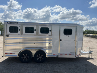 New 2026 Cimarron Norstar 3 Horse Trailer