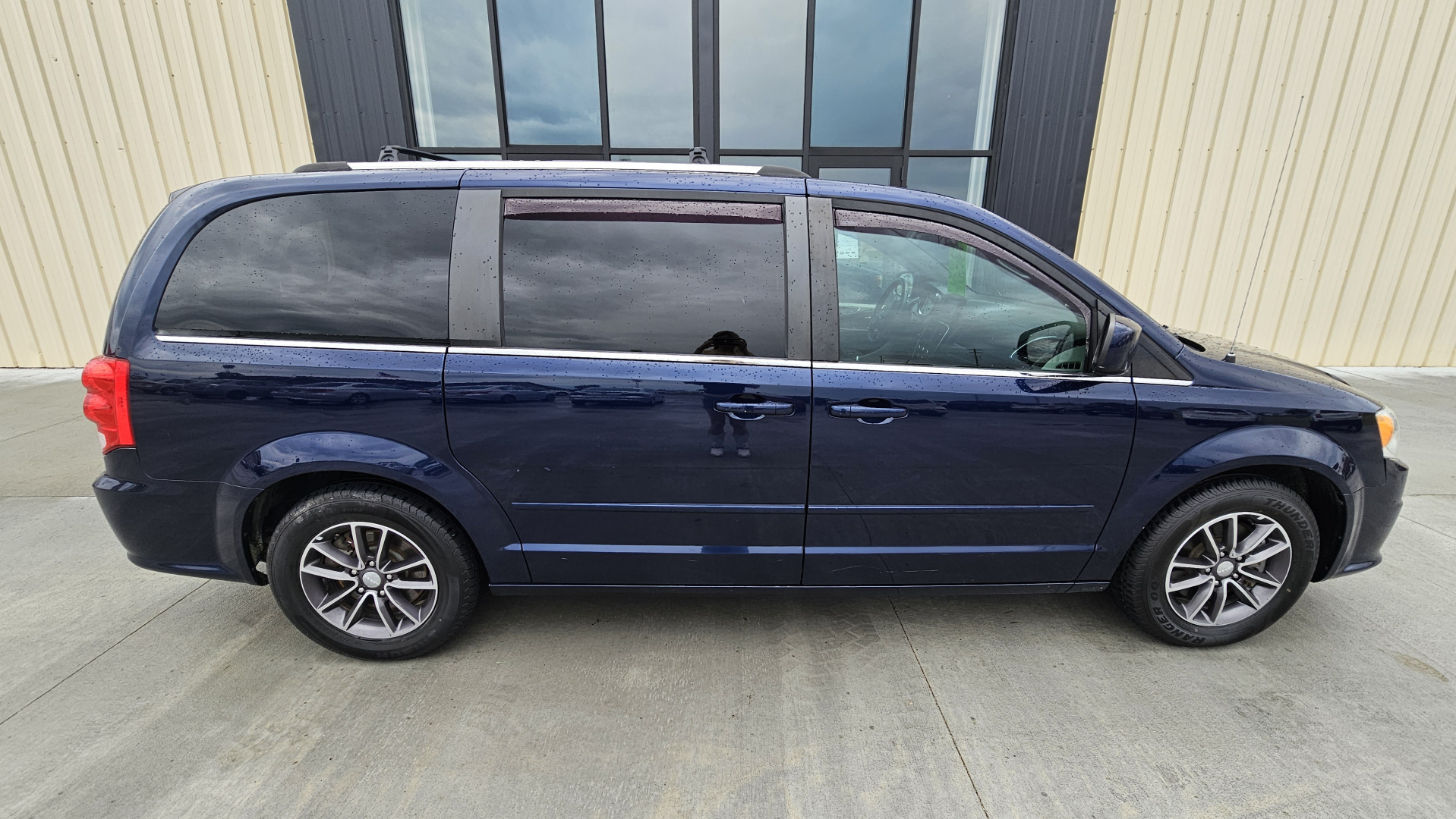 Used 2017 Dodge Grand Caravan Passenger Van