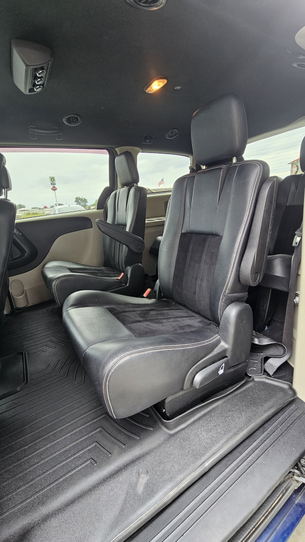 Used 2017 Dodge Grand Caravan Passenger Van