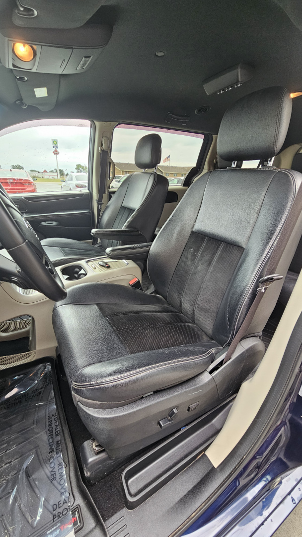 Used 2017 Dodge Grand Caravan Passenger Van