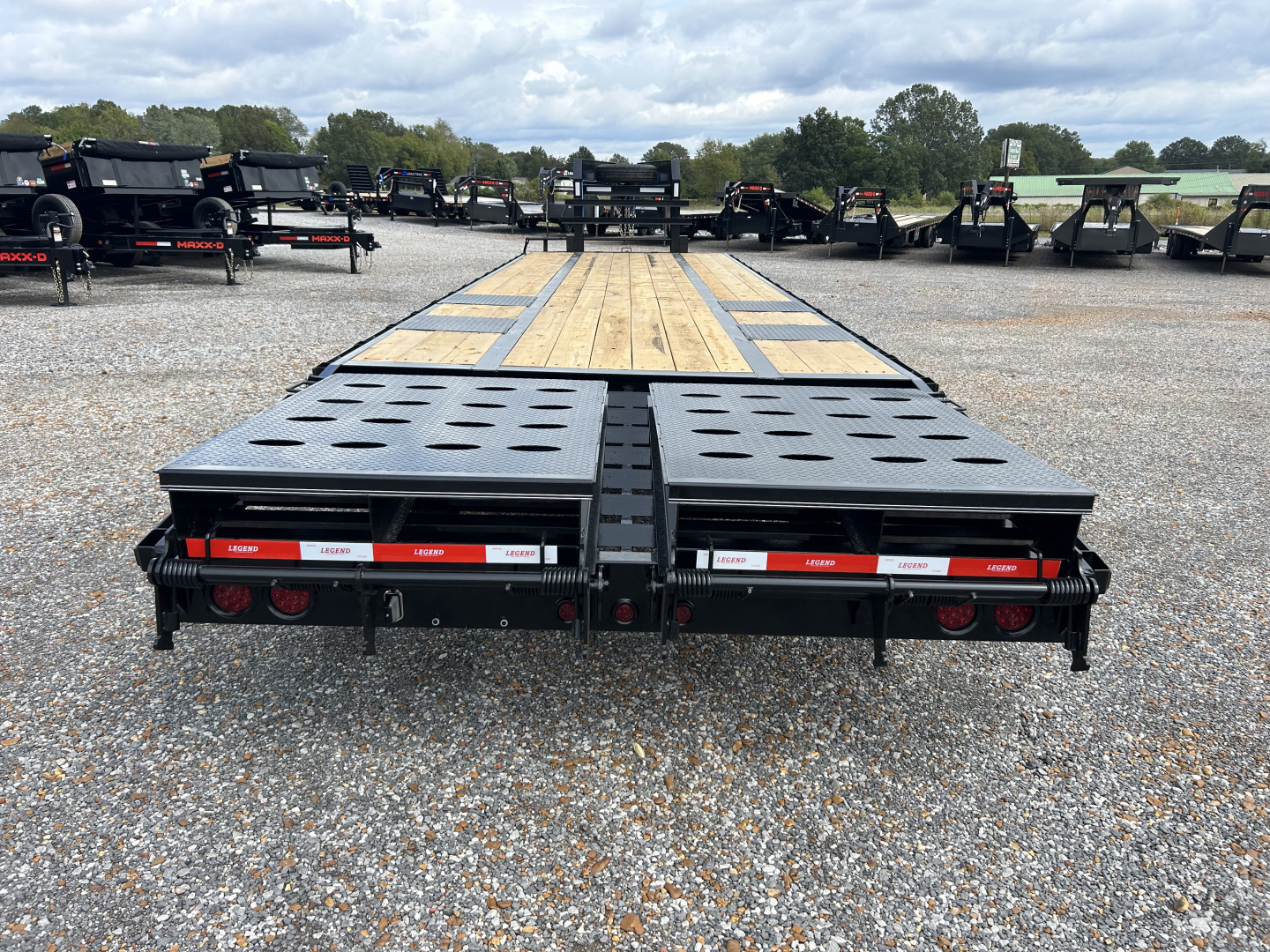 New 2026 Legend 102"X32' 22.5K Gooseneck Flatbed Trailer