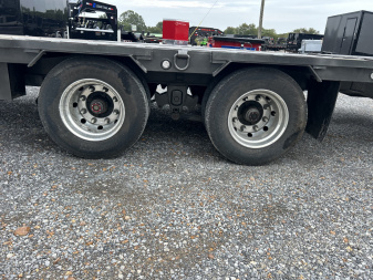 Used 2025 MAXXD 102"X32' 30K Gooseneck Flatbed Trailer