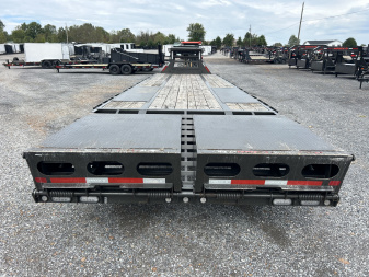 Used 2025 MAXXD 102"X32' 30K Gooseneck Flatbed Trailer