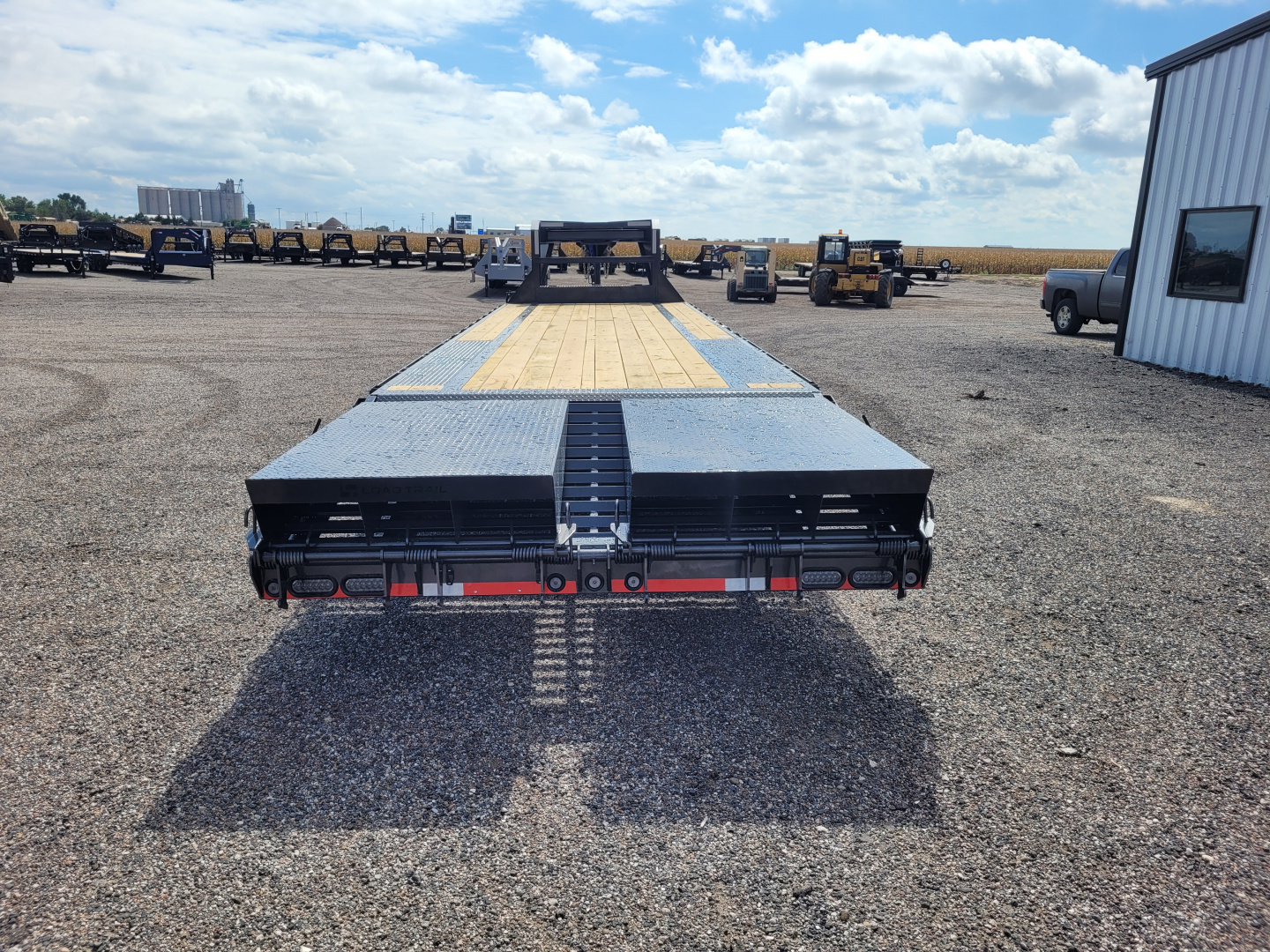 New 2026 Load Trail 102"x32' Gooseneck Triple Axle Deckover Trailer