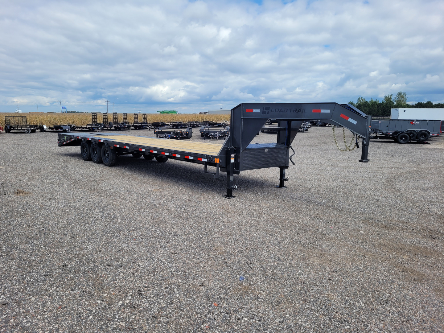 New 2026 Load Trail 102"x32' Gooseneck Triple Axle Deckover Trailer
