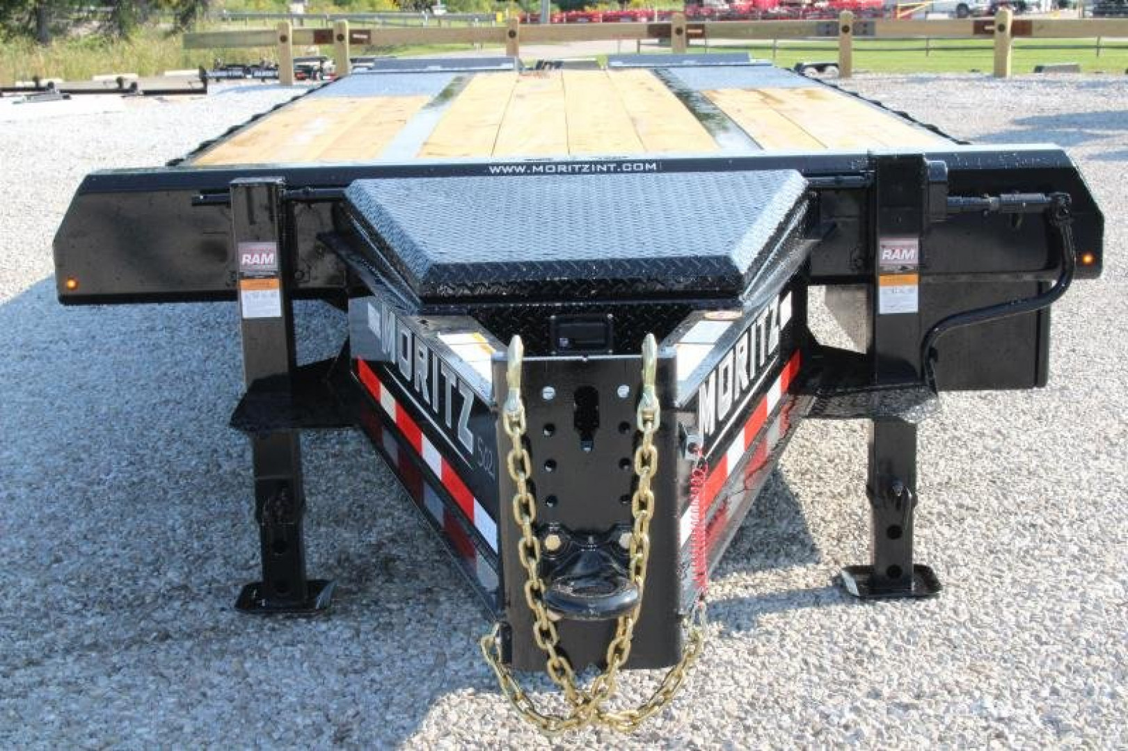 New 2025 Moritz FDPH DT 22' + 5' - Pintle Ring Deckover Equipment Trailer - 25900# GVW