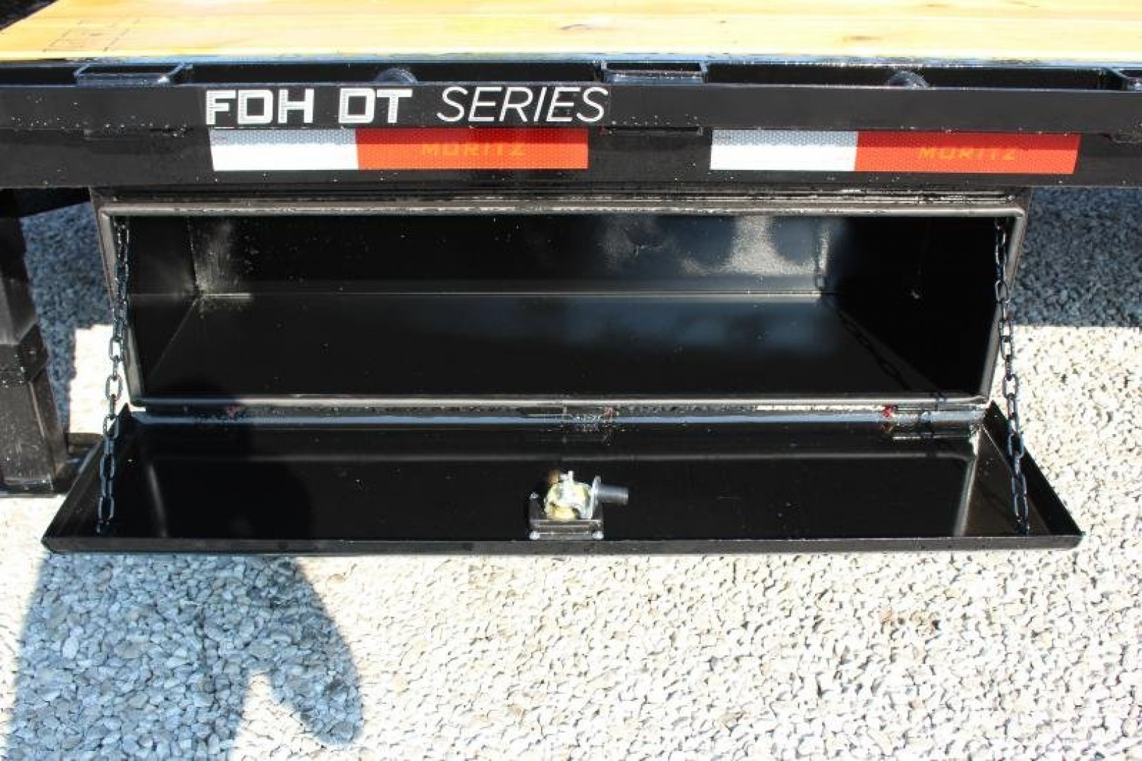 New 2025 Moritz FDPH DT 22' + 5' - Pintle Ring Deckover Equipment Trailer - 25900# GVW