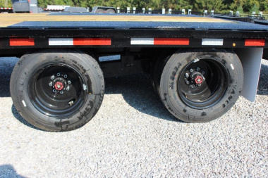 New 2025 Moritz FDPH DT 22' + 5' - Pintle Ring Deckover Equipment Trailer - 25900# GVW