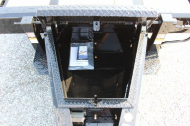 New 2025 Moritz FDPH DT 22' + 5' - Pintle Ring Deckover Equipment Trailer - 25900# GVW