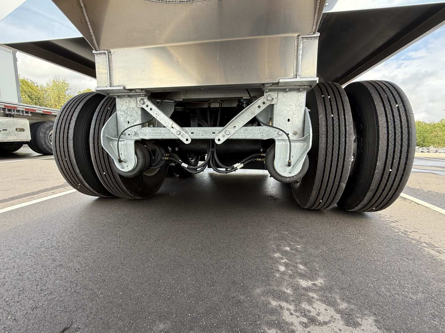 New MAC 40'x 96"Aluminum Half Round Dump Trailer: 60" Sides