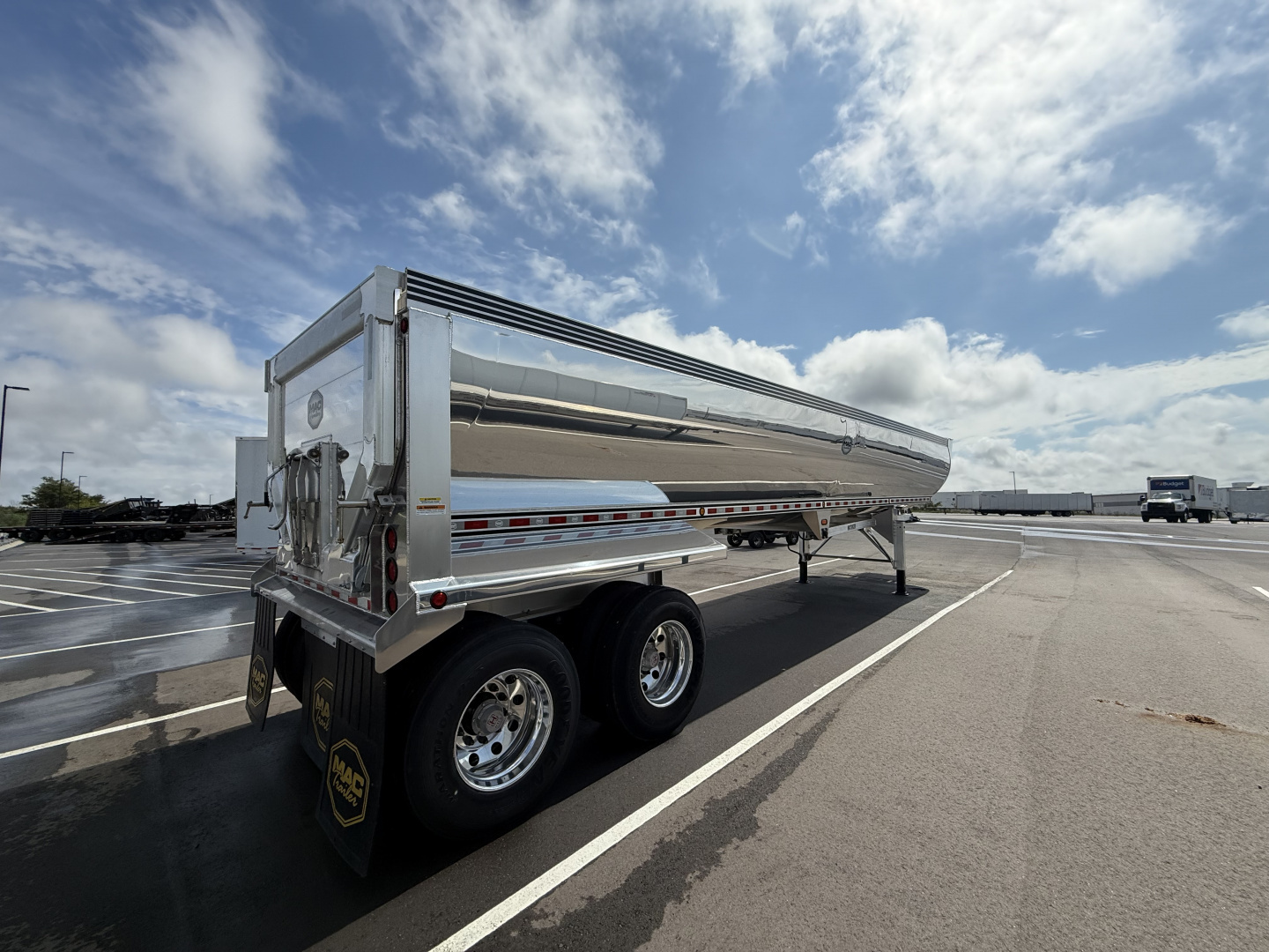 New MAC 40'x 96"Aluminum Half Round Dump Trailer: 60" Sides