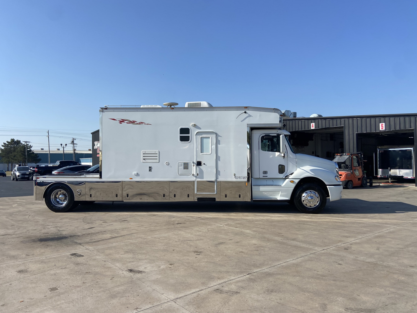 Used 2006 HAULMARK TOTER 16FT W-SLIDE