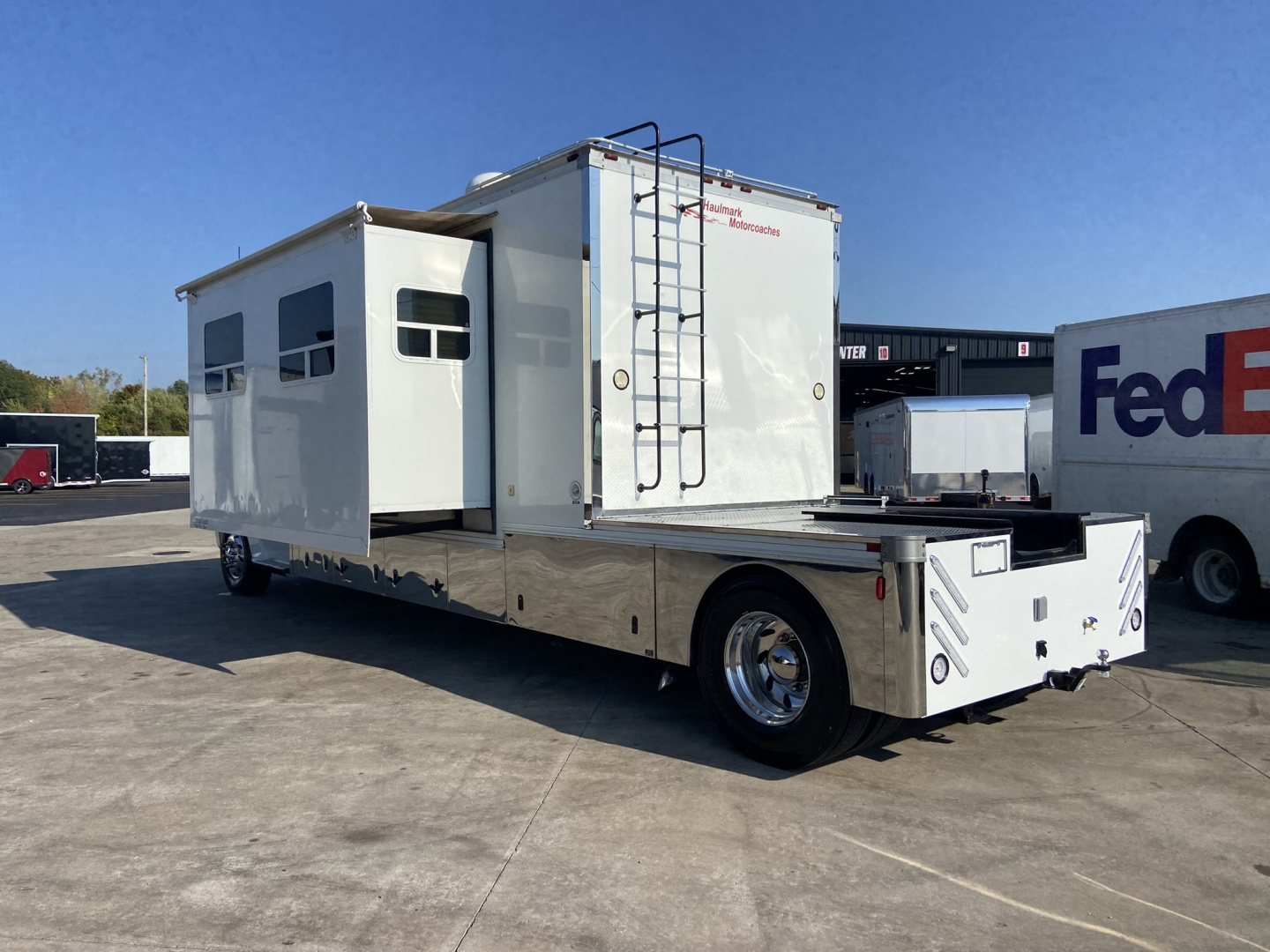 Used 2006 HAULMARK TOTER 16FT W-SLIDE