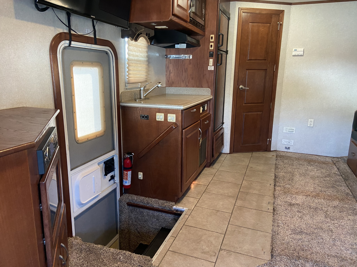 Used 2006 HAULMARK TOTER 16FT W-SLIDE