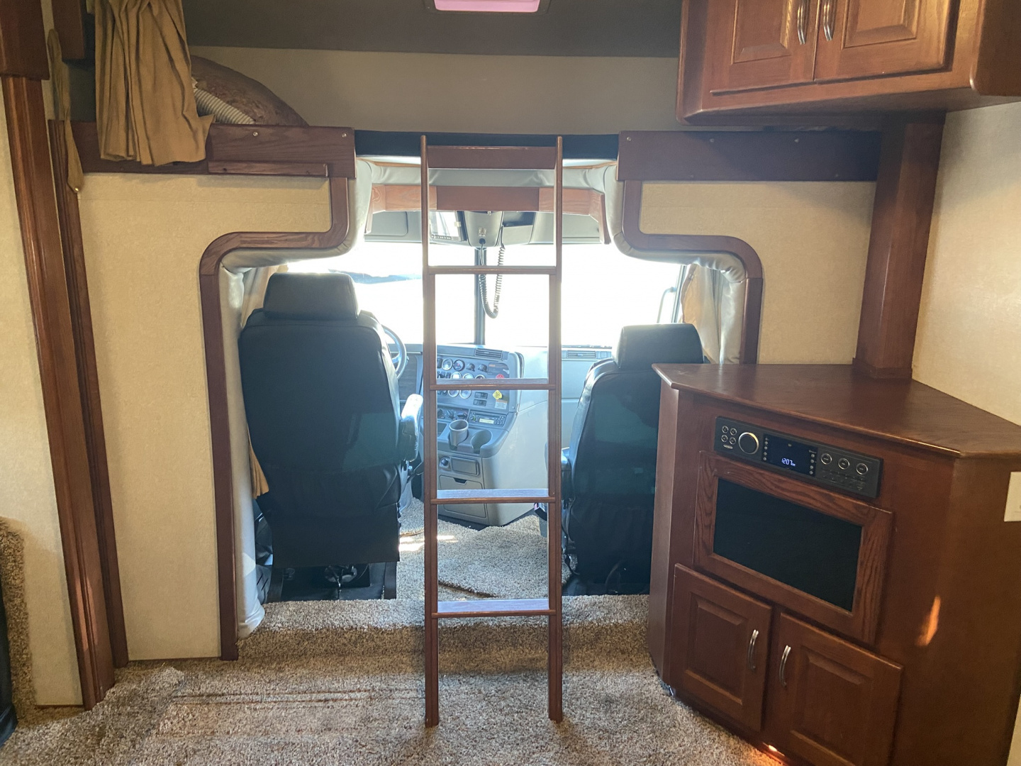 Used 2006 HAULMARK TOTER 16FT W-SLIDE