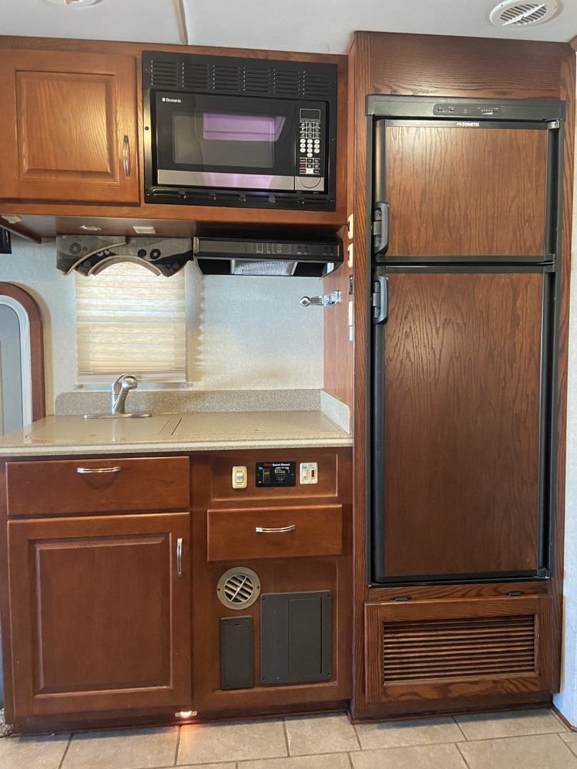 Used 2006 HAULMARK TOTER 16FT W-SLIDE