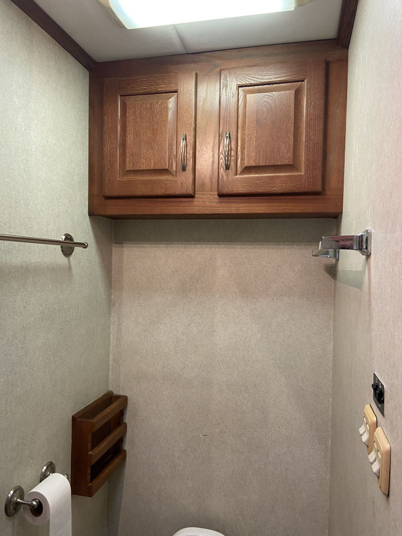 Used 2006 HAULMARK TOTER 16FT W-SLIDE