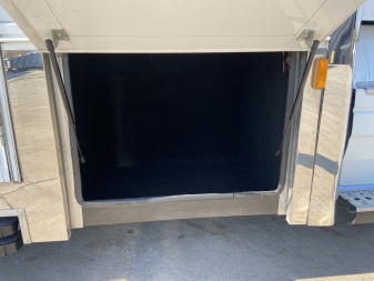 Used 2006 HAULMARK TOTER 16FT W-SLIDE