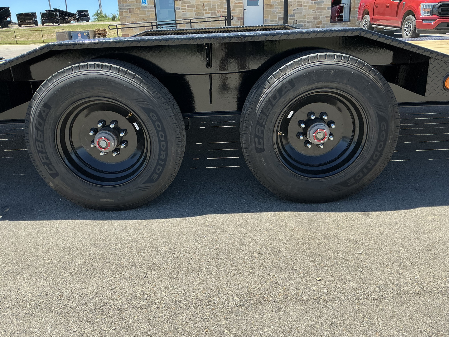 New 2026 PJ 102"x28' Gooseneck Pro-Beam Super-Wide Equipment Trailer – H7