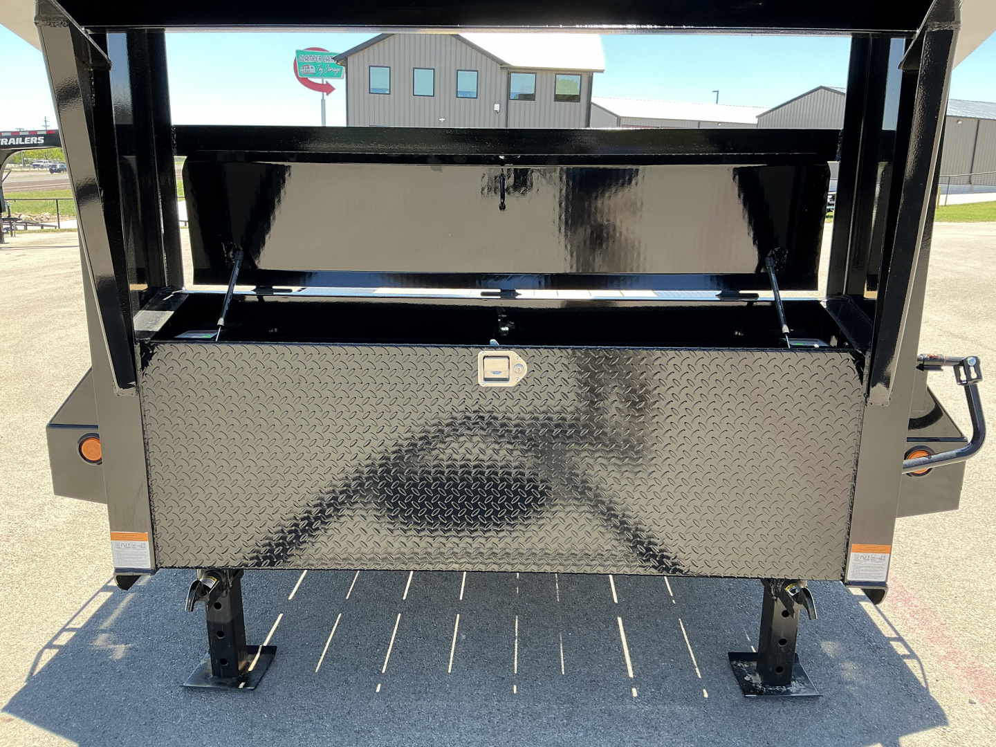 New 2026 PJ 102"x28' Gooseneck Pro-Beam Super-Wide Equipment Trailer – H7