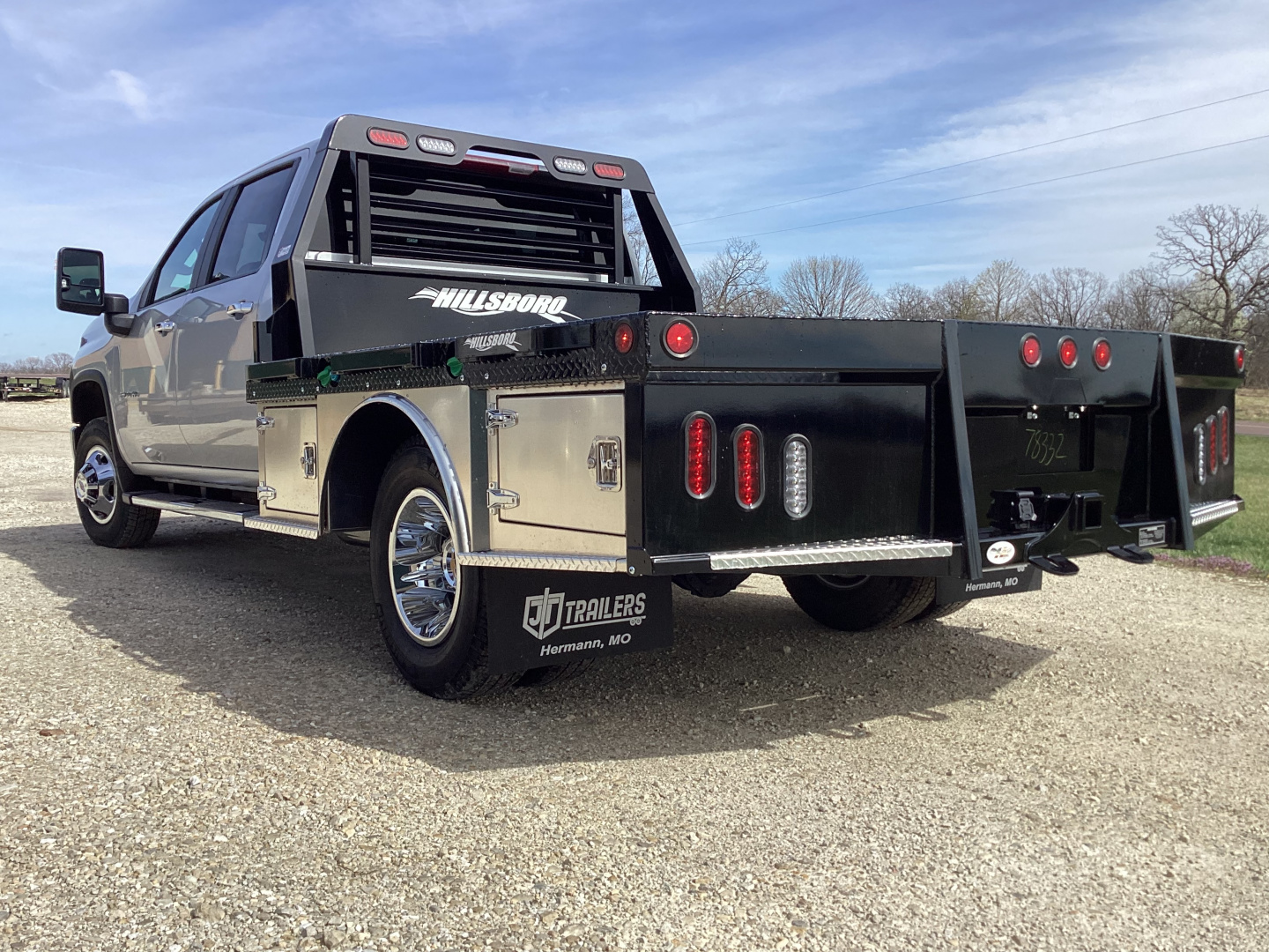 New 2026 Hillsboro STA 500 Fits Dually, Cab N Chassis Trucks