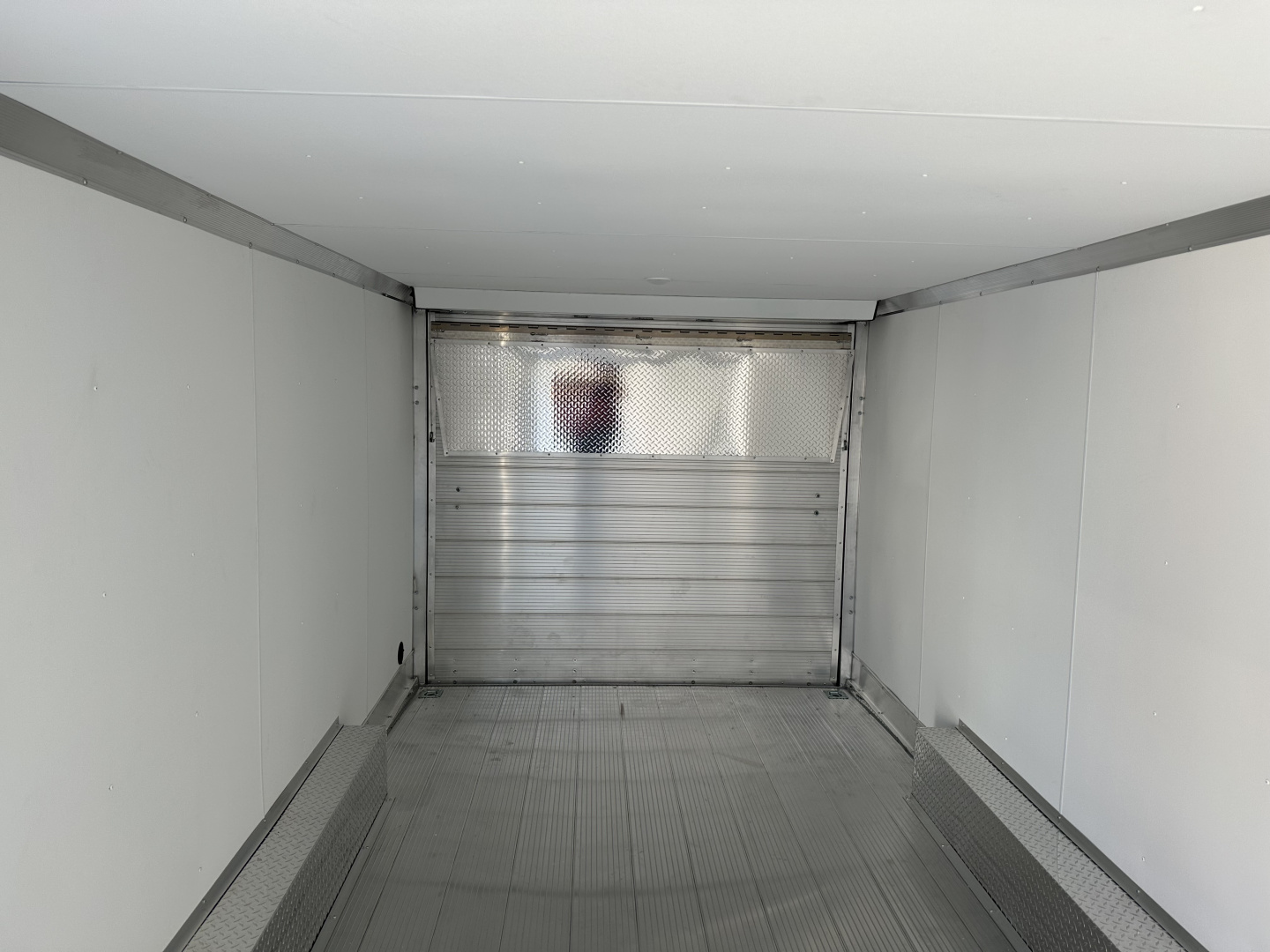 New 2026 ALCOM EZ HAULER EZEC8520 Car / Racing Trailer