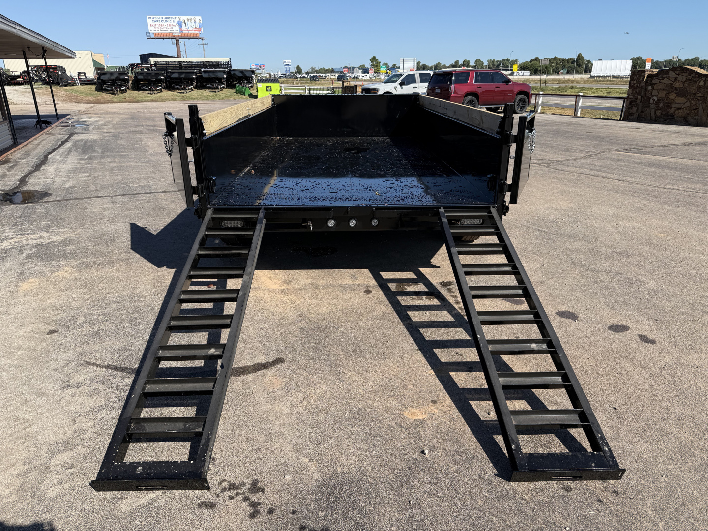 New 2026 MAXX-D 83”x14’ BP Dump w/ 18” Sides – DKX