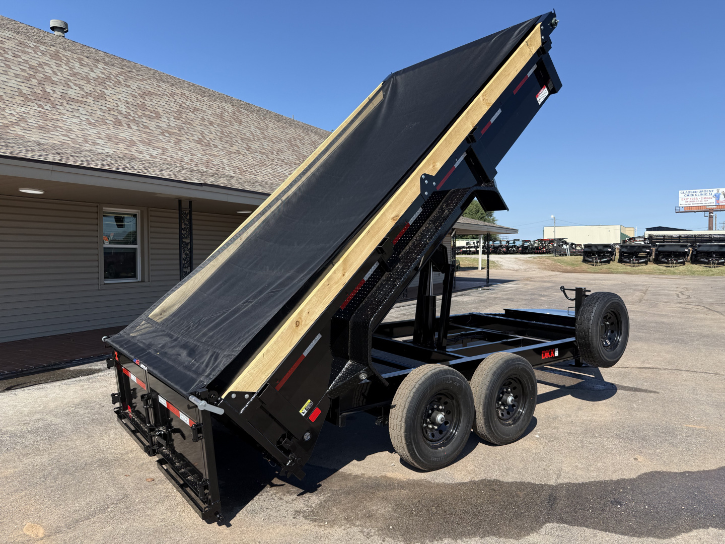 New 2026 MAXX-D 83”x14’ BP Dump w/ 18” Sides – DKX