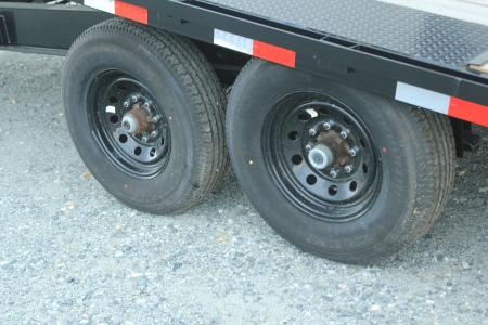 New 2026 Down 2 Earth Trailers 22ft Deckover Tilt Trailer