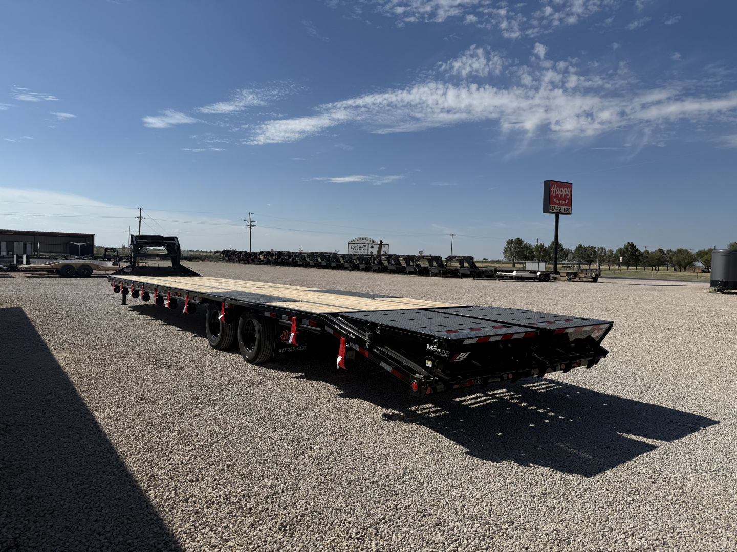 New 2026 PJ 102"x40' GN Low-Pro Flatbed w/ Duals - LD