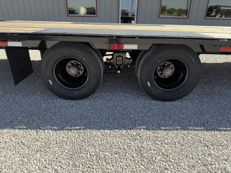 New 2026 PJ 102"x40' GN Low-Pro Flatbed w/ Duals - LD