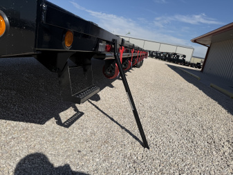 New 2026 PJ 102"x40' GN Low-Pro Flatbed w/ Duals - LD