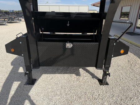 New 2026 PJ 102"x40' GN Low-Pro Air-Ride Flatbed w/ Duals - LD