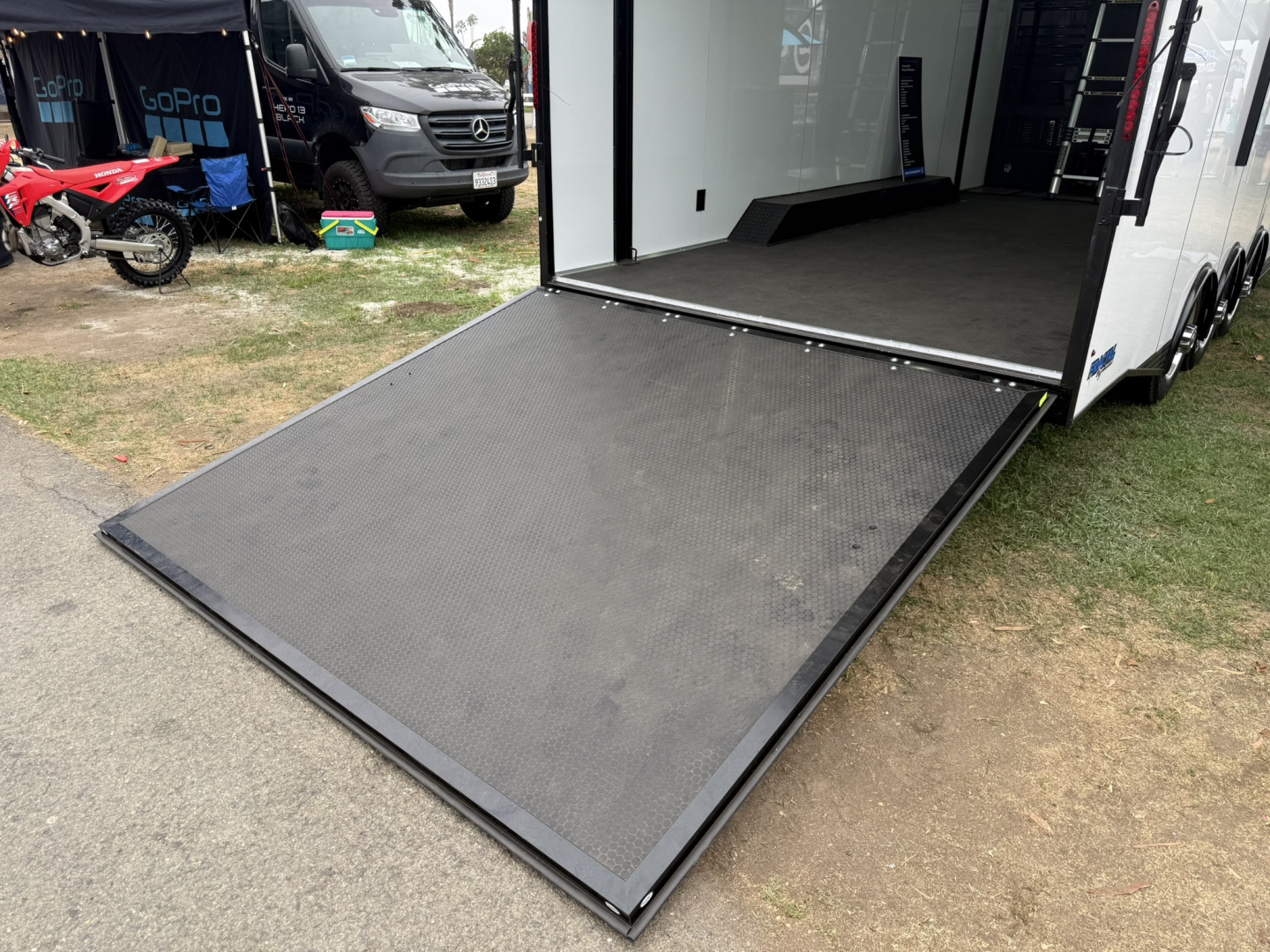 New 2026 FRACTAL 28' TOY HAULER STACKER