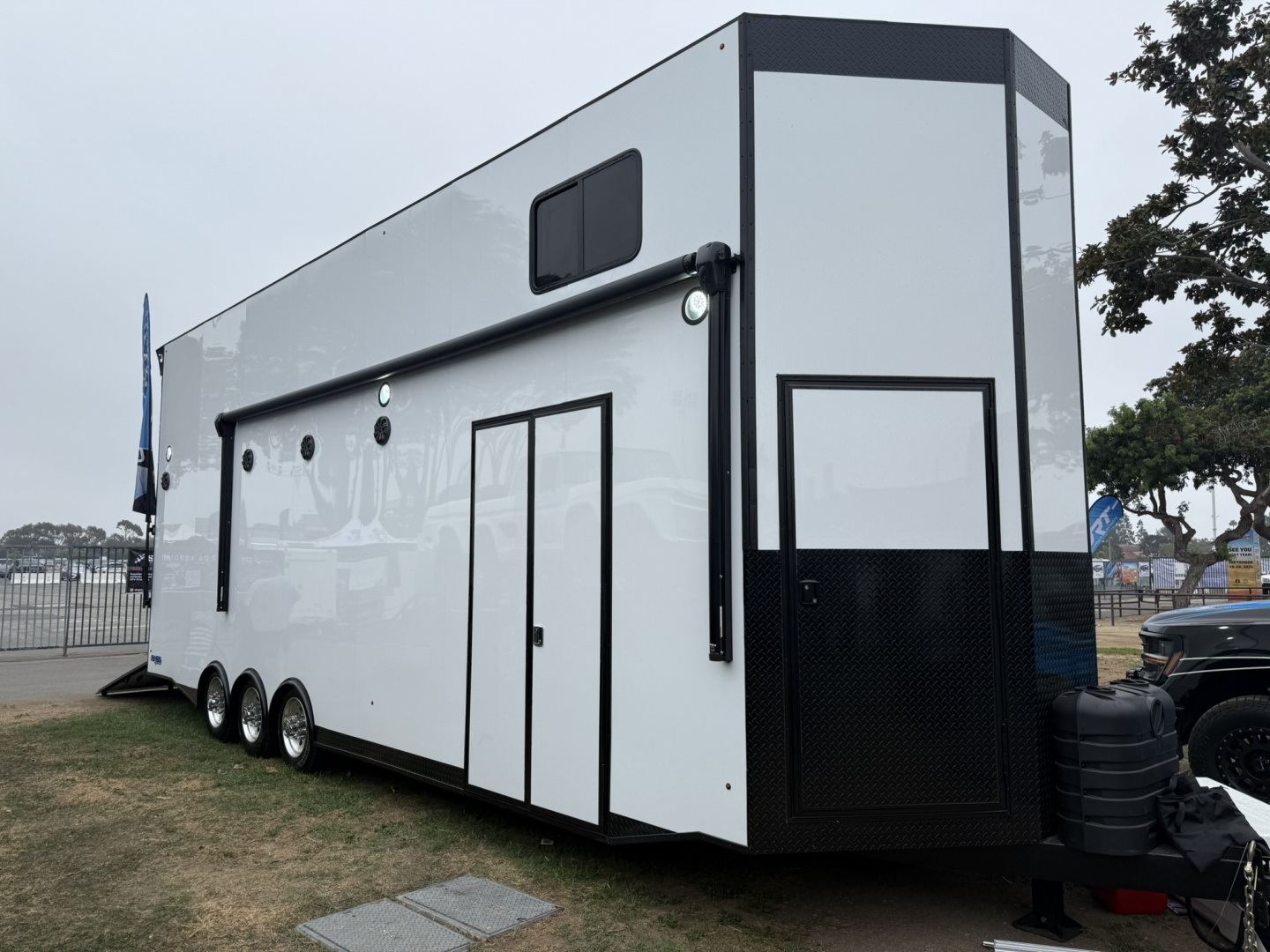 New 2026 FRACTAL 28' TOY HAULER STACKER