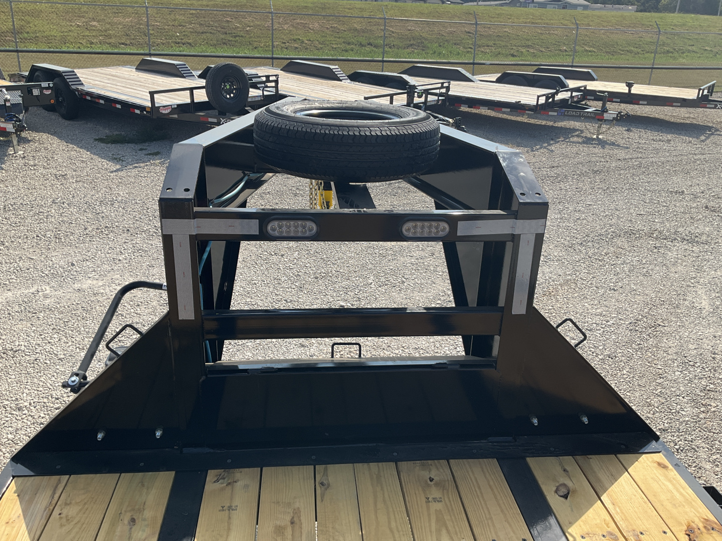 New 2026 Big Tex 102"x33' GN Tandem Dual Flatbed – 22GN