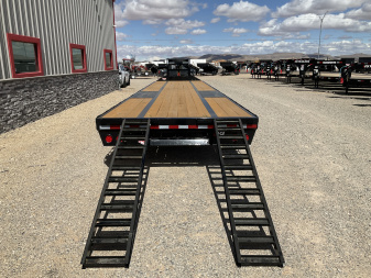 New 2026 PJ 102"x40' GN Low-Pro Flatbed w/ Duals - LD