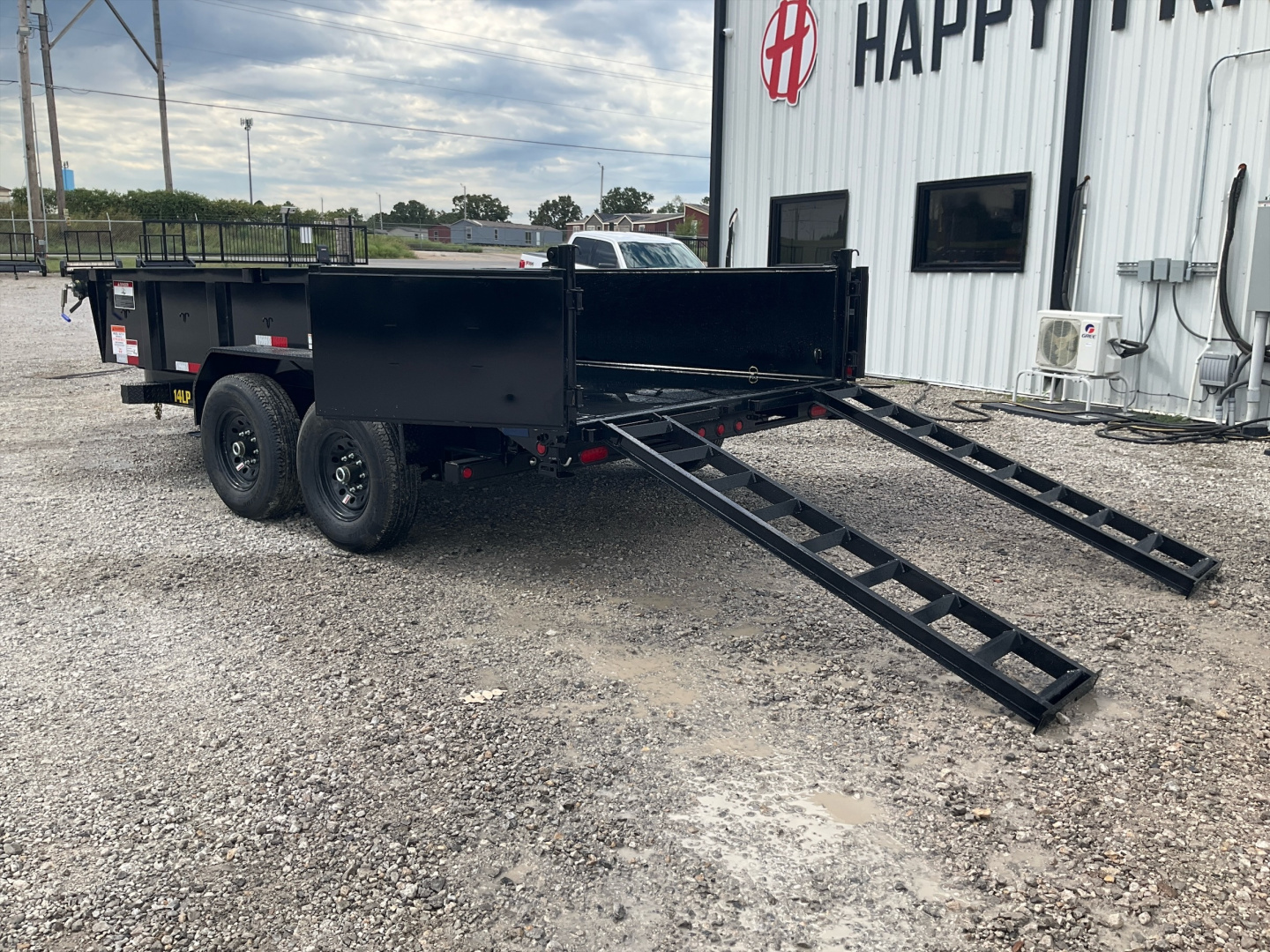 New 2026 Big Tex 83"x14' 14K LP Dump Trailer w/ 24" sides – 14LP