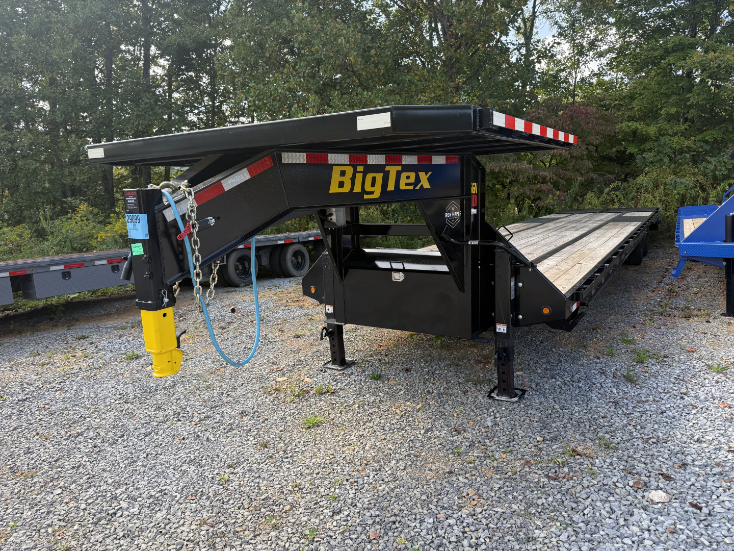 Used 2025 Big Tex 25GN GOOSENECK TRAILER 35+5 MEGA RAMPS HYDRO DISC BRAKES