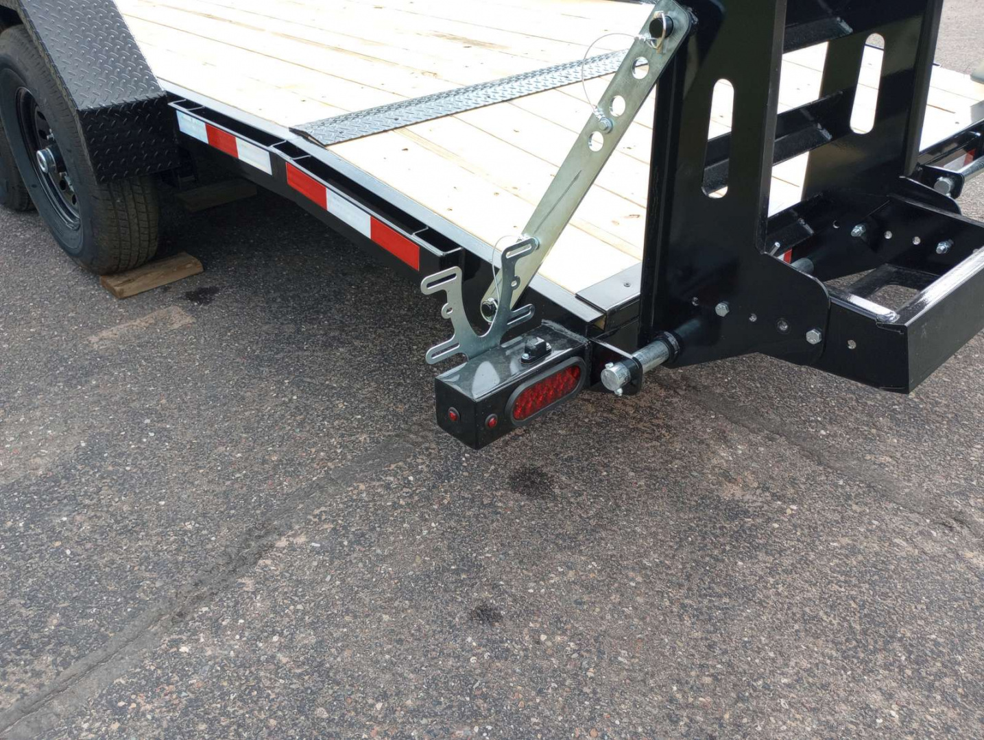 New 2026 Midsota ET 20'x82" Equipment Trailer