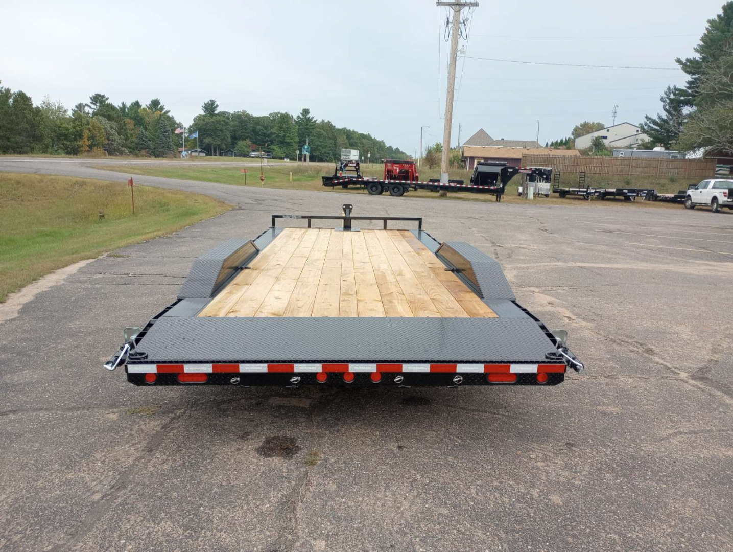 New 2026 PJ Trailers B5 22'x102" Car Hauler