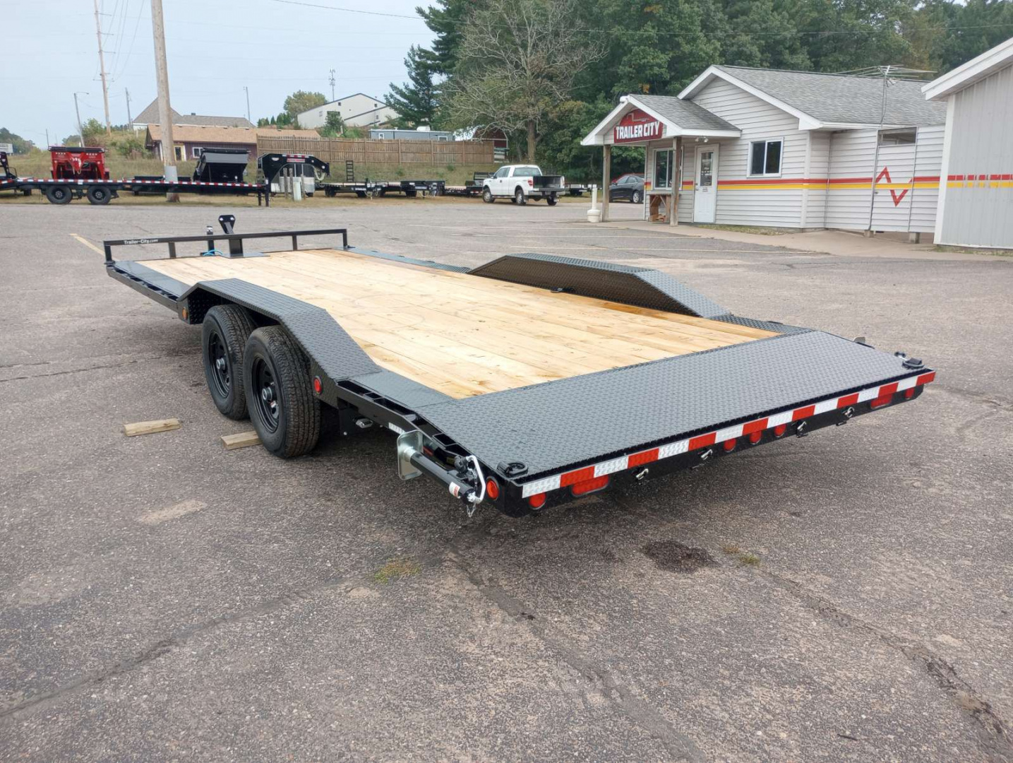 New 2026 PJ Trailers B5 22'x102" Car Hauler