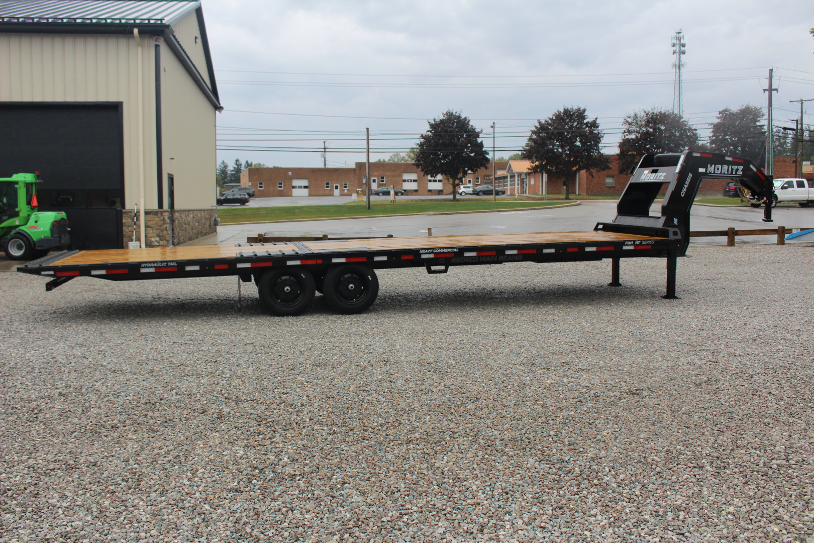 New 2025 Moritz FDGH Hydraulic Tail 30' GOOSENECK Deckover Flatbed Trailer- 17900# GVW